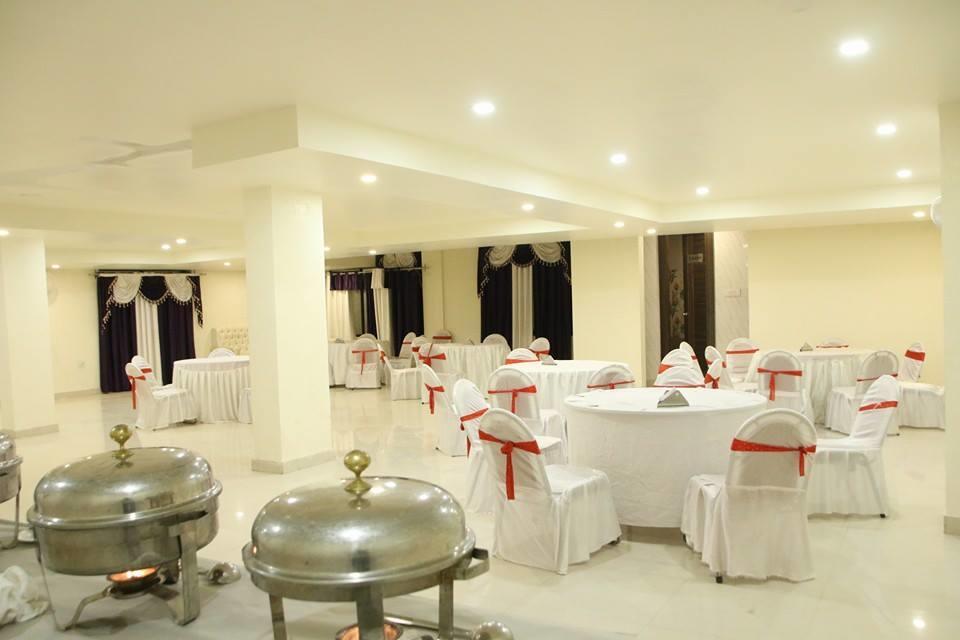 The Grand Orion Hotel Chinhat Exterior foto